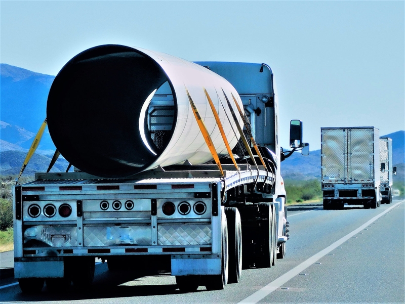 NTG Barra di bloccaggio, Barra di sicurezza, in acciaio, 1372-2730 mm, per la sicurezza del carico e del trasporto per auto, camion, rimorchi, camper e furgoni (1 pezzo