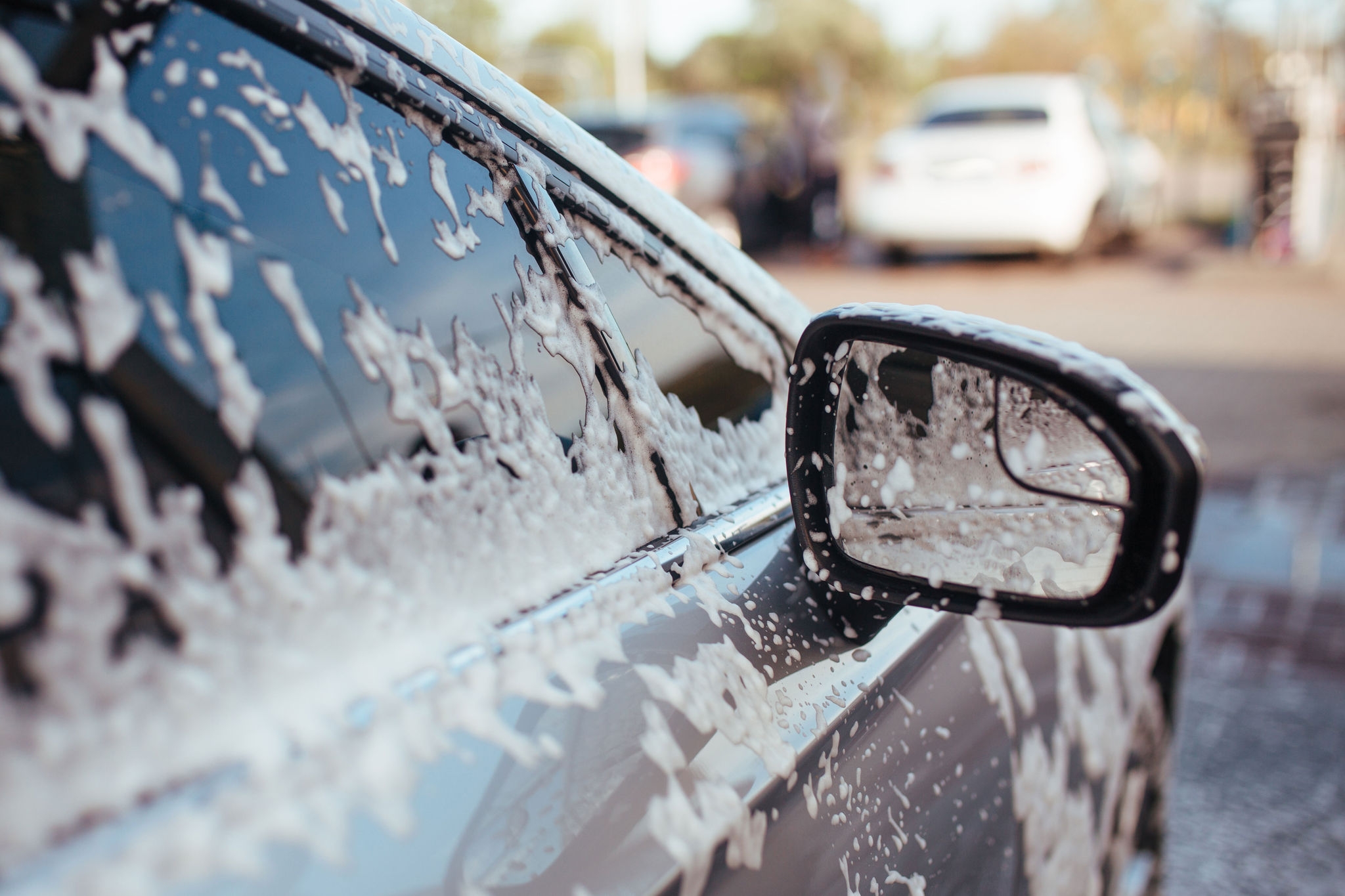 Come cambiare i pneumatici forati: i 10 step